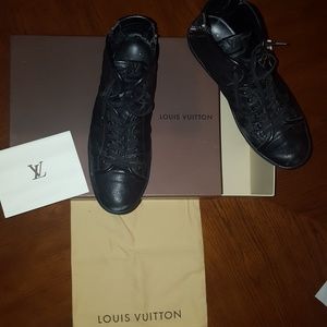 black leather Louis Vuitton Damier Infini hi-tops (includes the dust bag)
